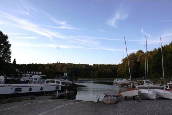 Endellion moored at Seneffe.jpg