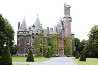 Chateau at Antoing 2.jpg