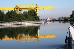 Coming in to Sluis Zwevegem.jpg