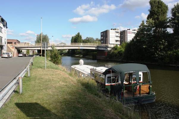 Endellion moored at Deinze.jpg