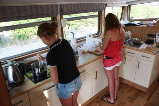Isobel & Jac cooking prep.jpg