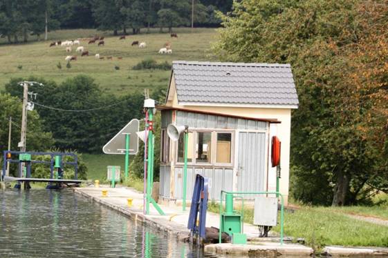 New and old lock keeper cabins.jpg