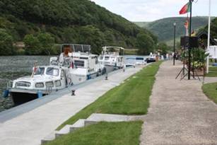 Moorings at Haybes not accessible.jpg