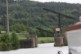 Iron bridge beginning of tunnel stretch.jpg